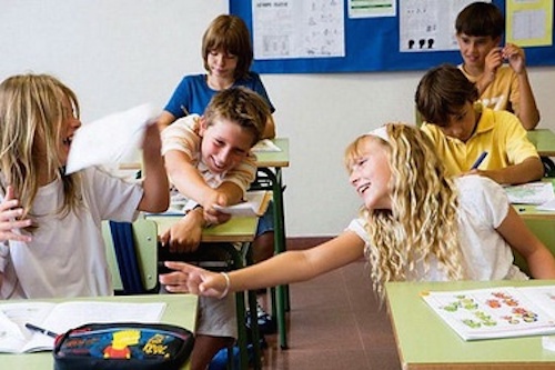 В Госдуме предложили отменить платную «продленку» В Госдуме предложили отменить платную «продленку»